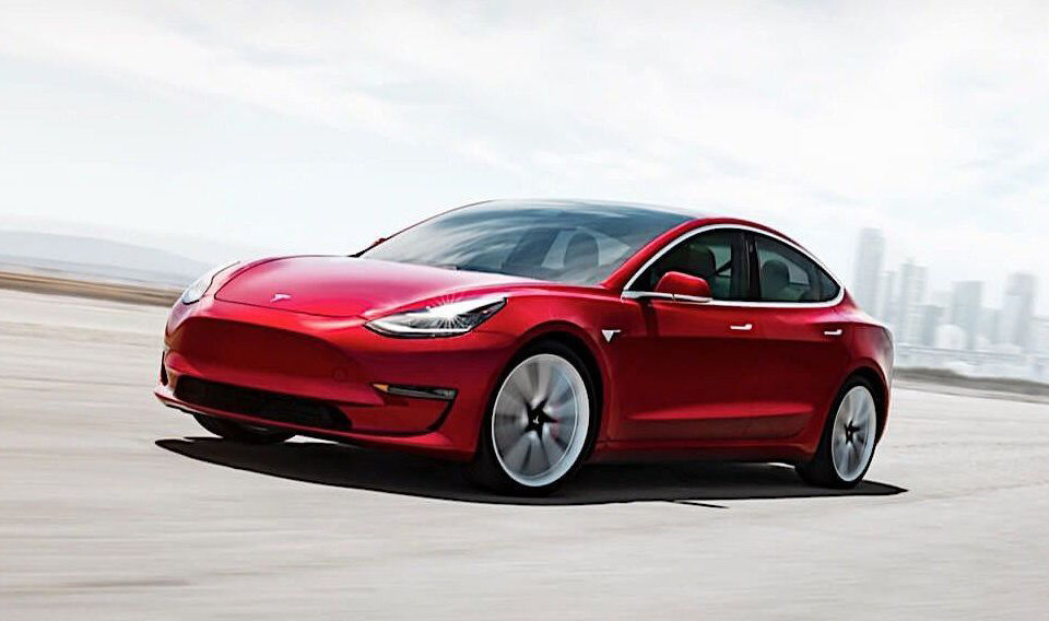 Новий Range Rover і перший серійний електромобіль Toyota. Головне зі світу авто